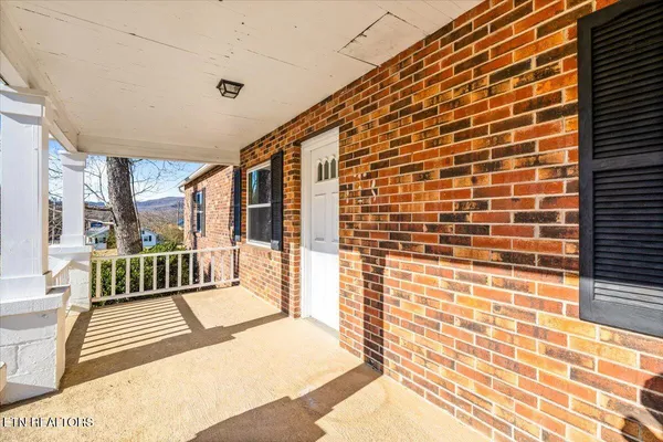 $265,000 | 1171 5th Street, Jellico, TN 37762