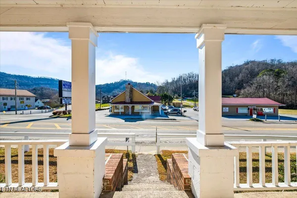 $265,000 | 1171 5th Street, Jellico, TN 37762