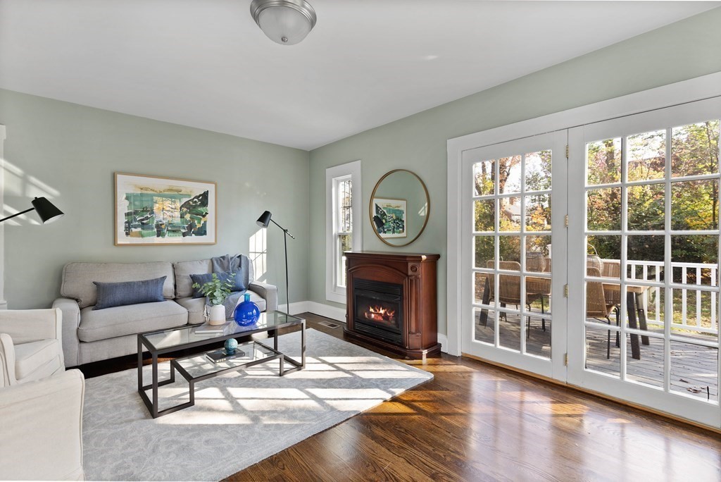 90 Maple Place Dedham, MA 02026 - Photo 18 of 42