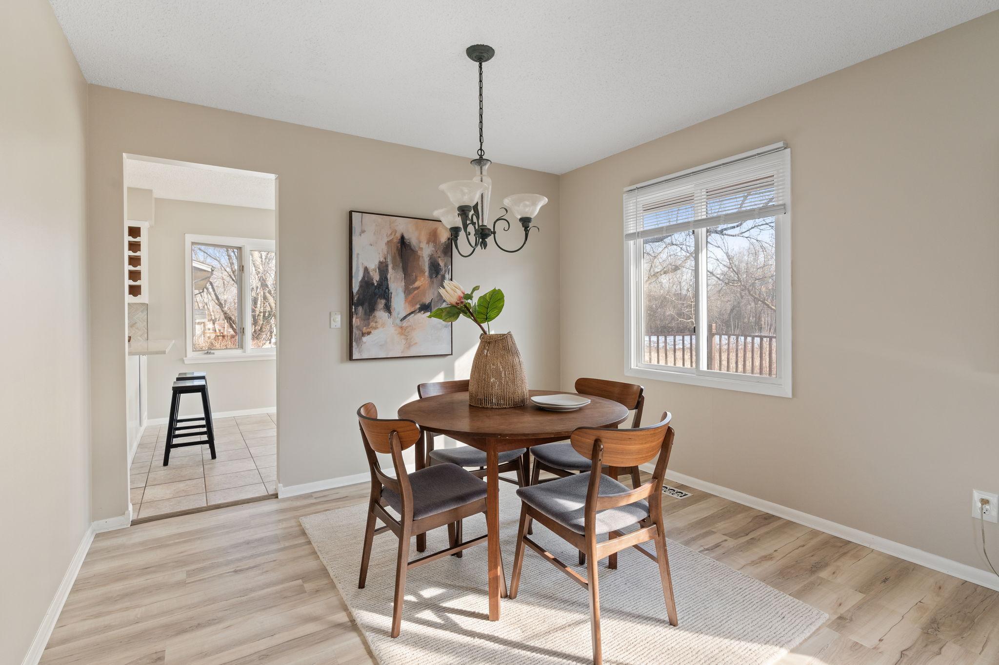 2298 Clark Street Eagan, MN 55122 - Photo 5 of 34