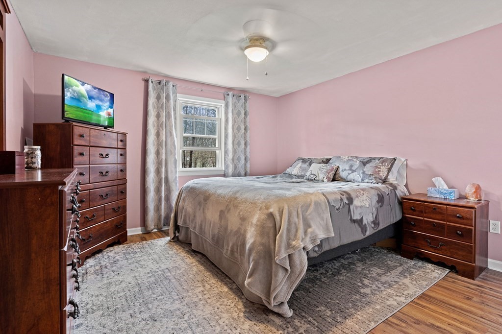 29 Forest Road Salisbury, MA 01952 - Photo 13 of 37