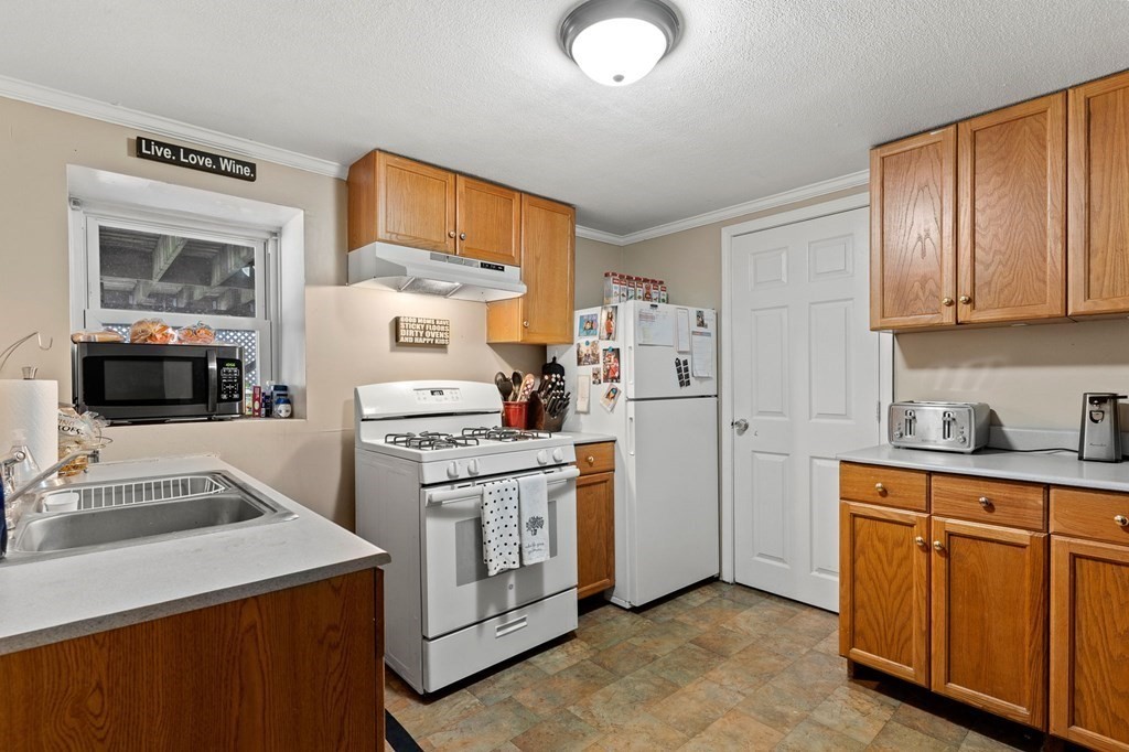 29 Forest Road Salisbury, MA 01952 - Photo 26 of 37