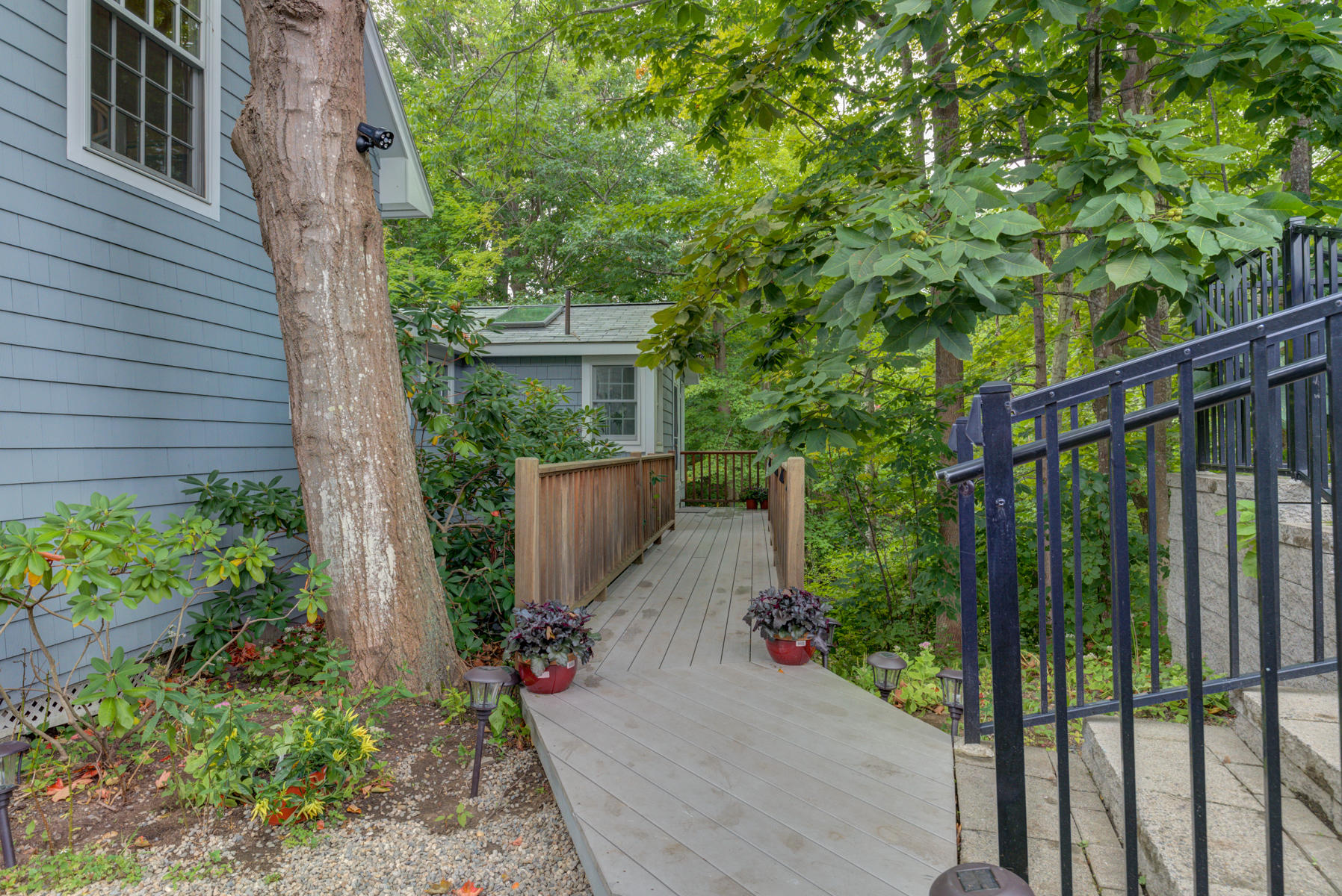 22 Perkins Cove Road Ogunquit, ME 03907 - Photo 3 of 30 Pic#-2