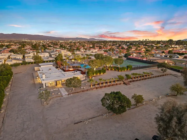 a view of a house with entertaining space