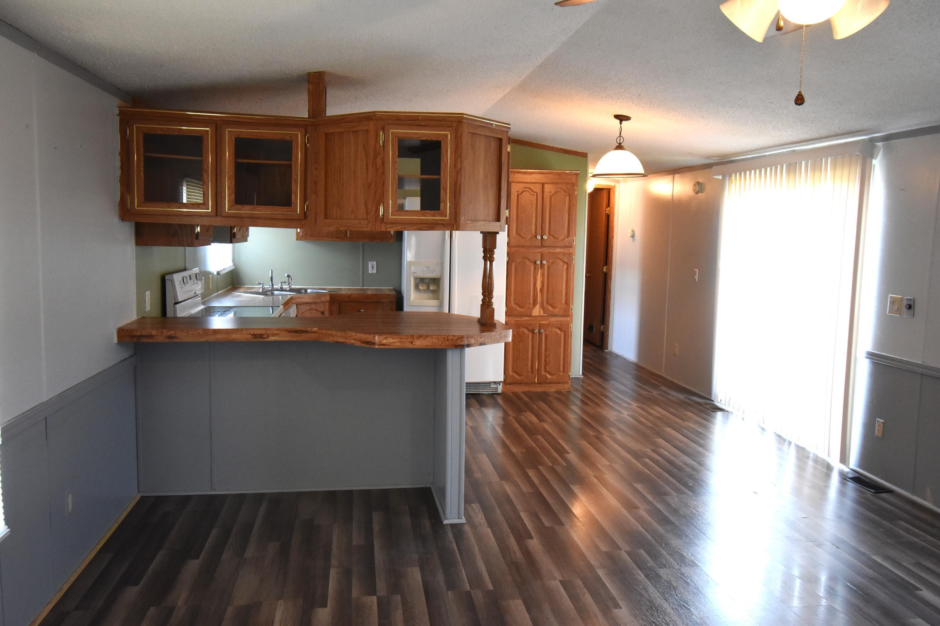 407 Doris Road Pataskala, OH 43062 - Photo 2 of 30 1