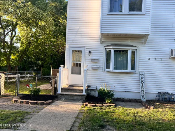 $2,500 | 391 Monmouth Avenue, Unit 1, Leonardo, NJ 07737