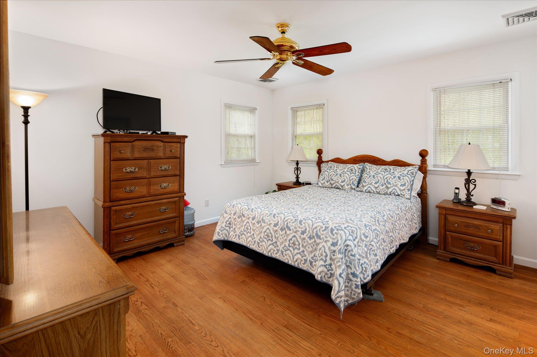 32 Watch Hill Road Croton-on-Hudson, NY 10520 - Photo 27 of 43 a bedroom with a bed and a television