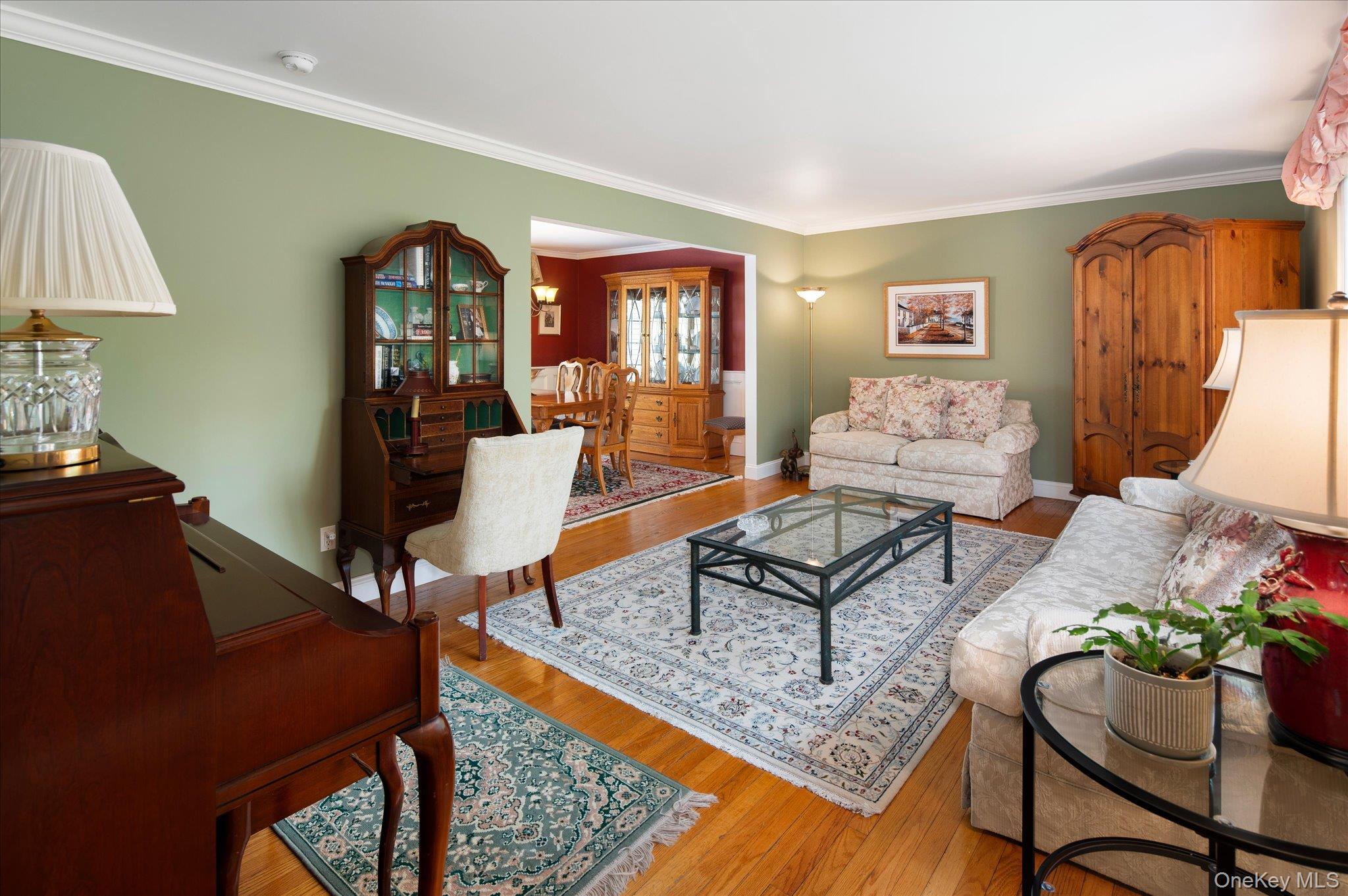 32 Watch Hill Road Croton-on-Hudson, NY 10520 - Photo 6 of 43 a living room with furniture