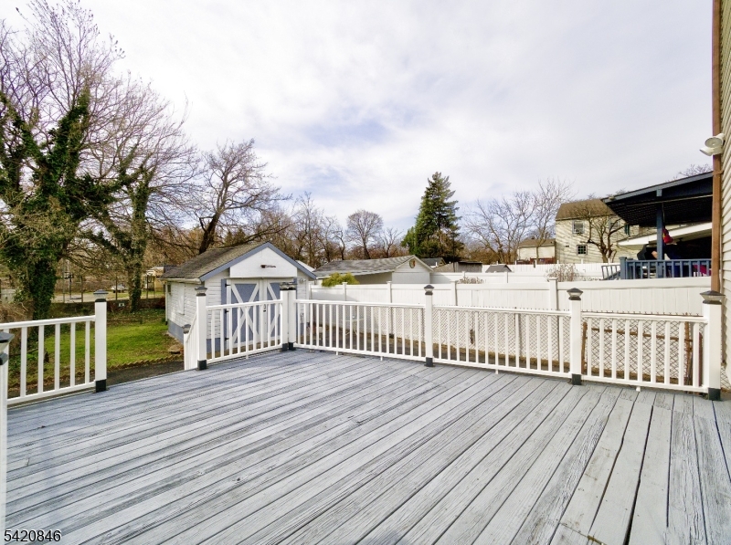 32 Montgomery Street Bloomfield, NJ 07003 - Photo 13 of 41