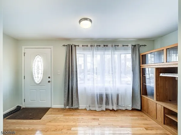 $479,999 | 32 Montgomery Street, Bloomfield, NJ 07003