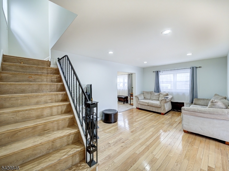 32 Montgomery Street Bloomfield, NJ 07003 - Photo 22 of 41