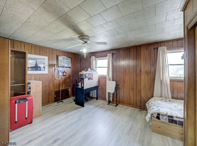 32 Montgomery Street Bloomfield, NJ 07003 - Photo 33 of 41