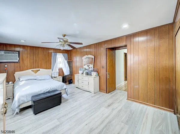 $479,999 | 32 Montgomery Street, Bloomfield, NJ 07003