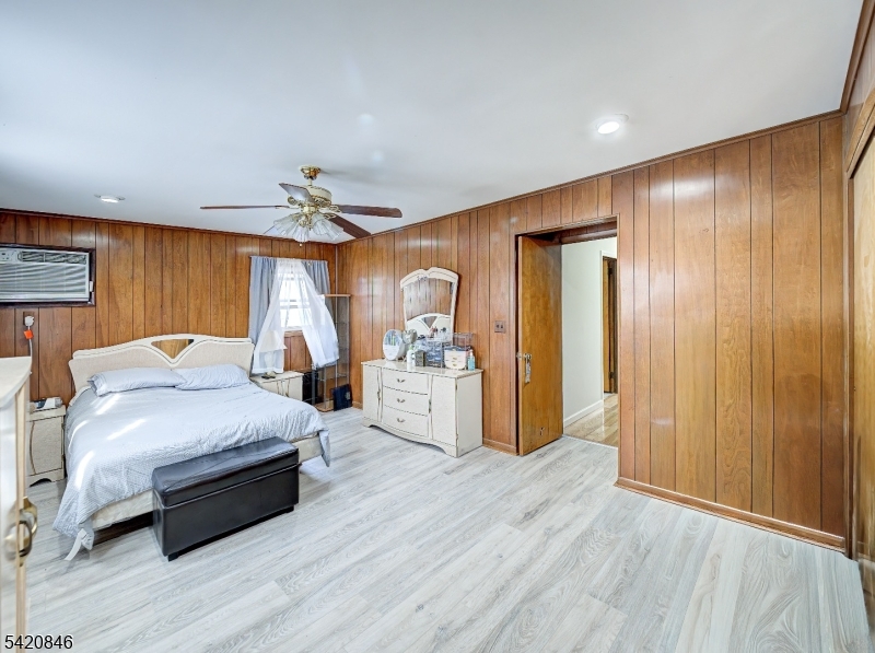 32 Montgomery Street Bloomfield, NJ 07003 - Photo 35 of 41