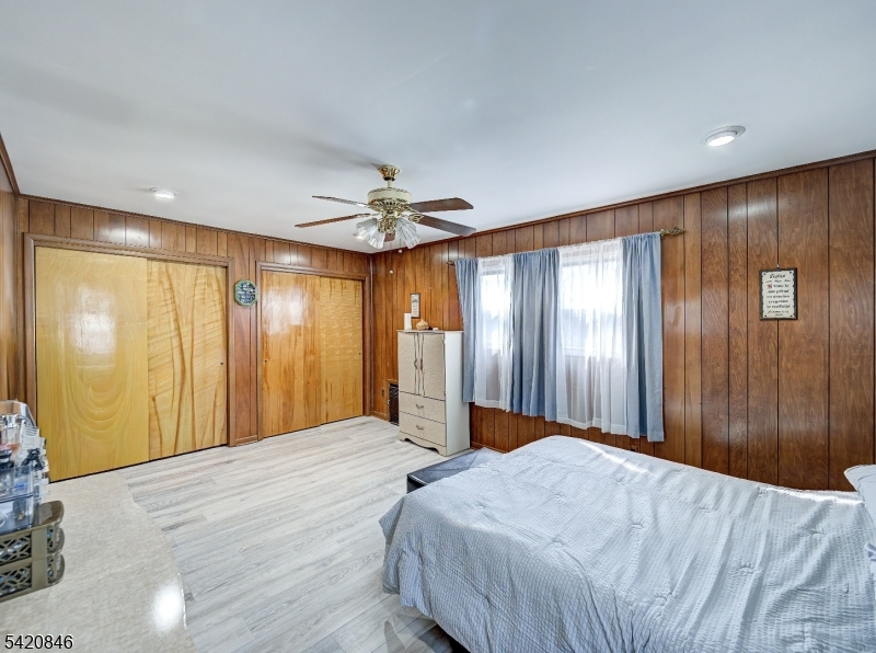 32 Montgomery Street Bloomfield, NJ 07003 - Photo 37 of 41