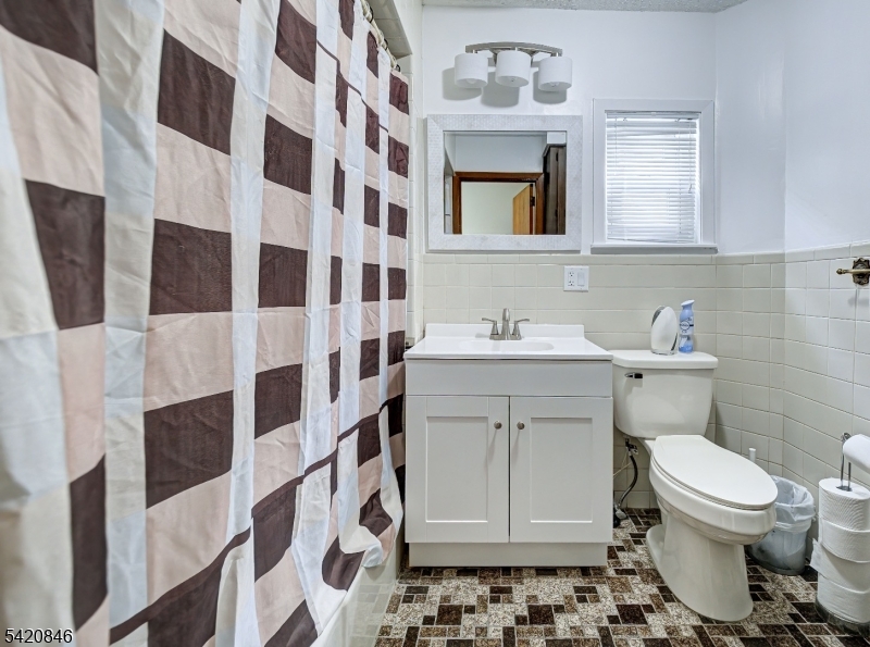 32 Montgomery Street Bloomfield, NJ 07003 - Photo 39 of 41