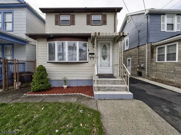 $479,999 | 32 Montgomery Street, Bloomfield, NJ 07003