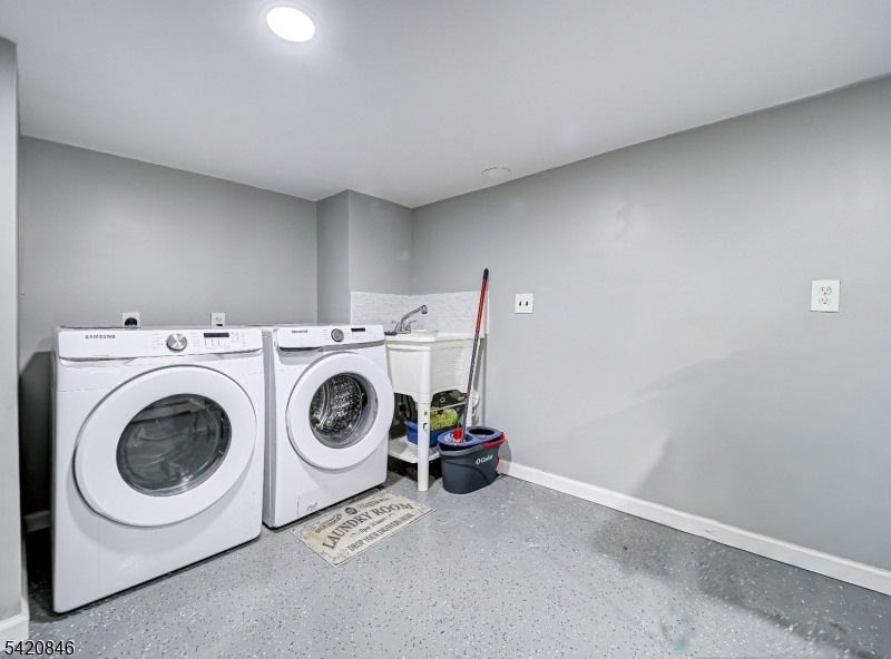 32 Montgomery Street Bloomfield, NJ 07003 - Photo 41 of 41