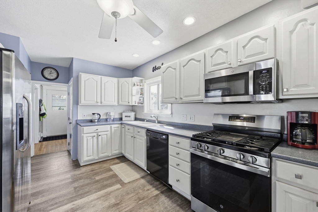 15 Granger Place West Springfield, MA 01089 - Photo 11 of 42