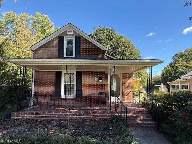 $1,300 | 713 Montgomery Street, Reidsville, NC 27320