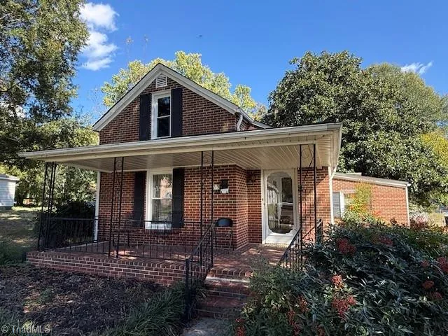 $1,300 | 713 Montgomery Street, Reidsville, NC 27320