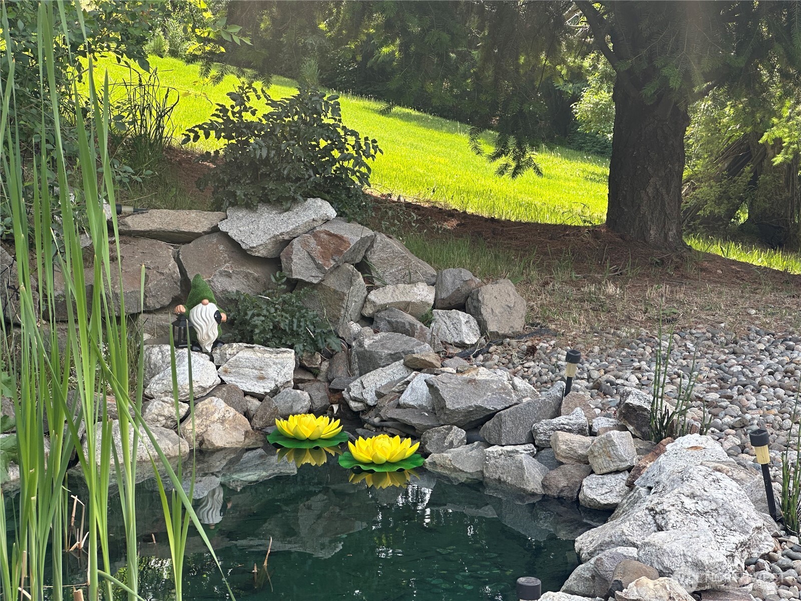 316 Easy Street Wenatchee, WA 98801 - Photo 21 of 39 a view of a house with a swimming pool