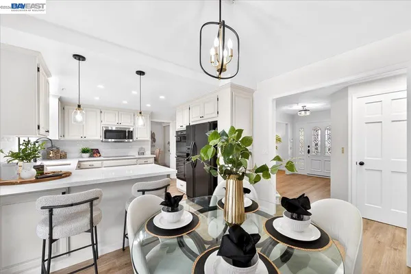 $2,295,000 | 28 Harrington Road, Moraga, CA 94556