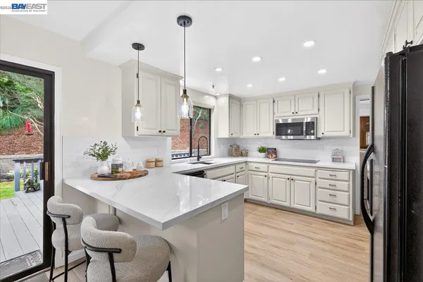 $2,295,000 | 28 Harrington Road, Moraga, CA 94556