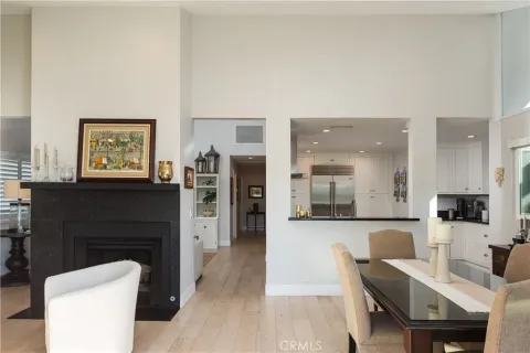 $2,545,000 | 410 Poinsettia Avenue, Corona del Mar, CA 92625