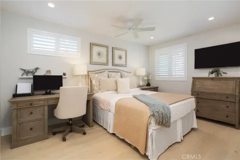 $2,545,000 | 410 Poinsettia Avenue, Corona del Mar, CA 92625