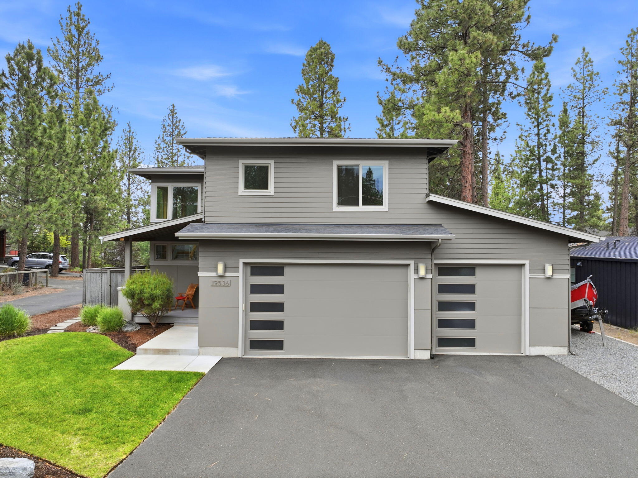19536 East Campbell Road Bend, OR 97702 - Photo 1 of 58 1-web-or-mls-Riley_Visuals_002