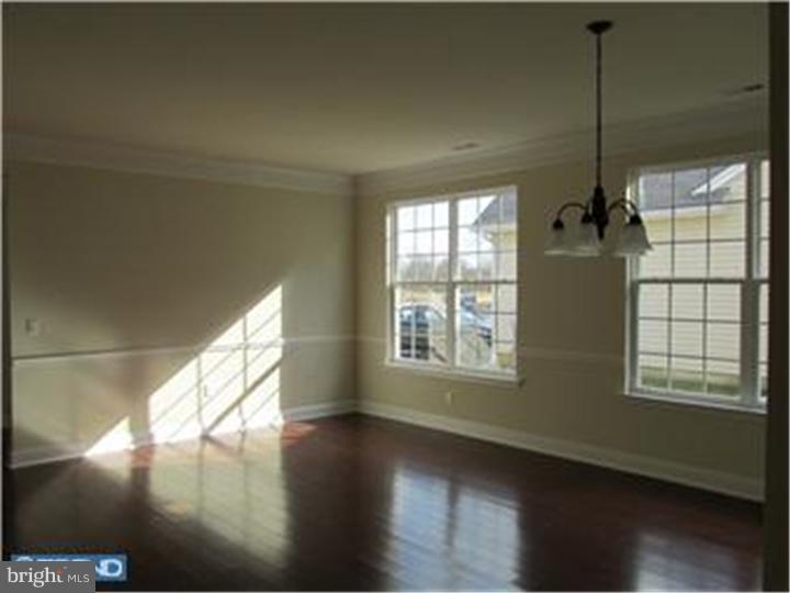 51 Montclaire Road Medford, NJ 08055 - Photo 3 of 11 Living Room