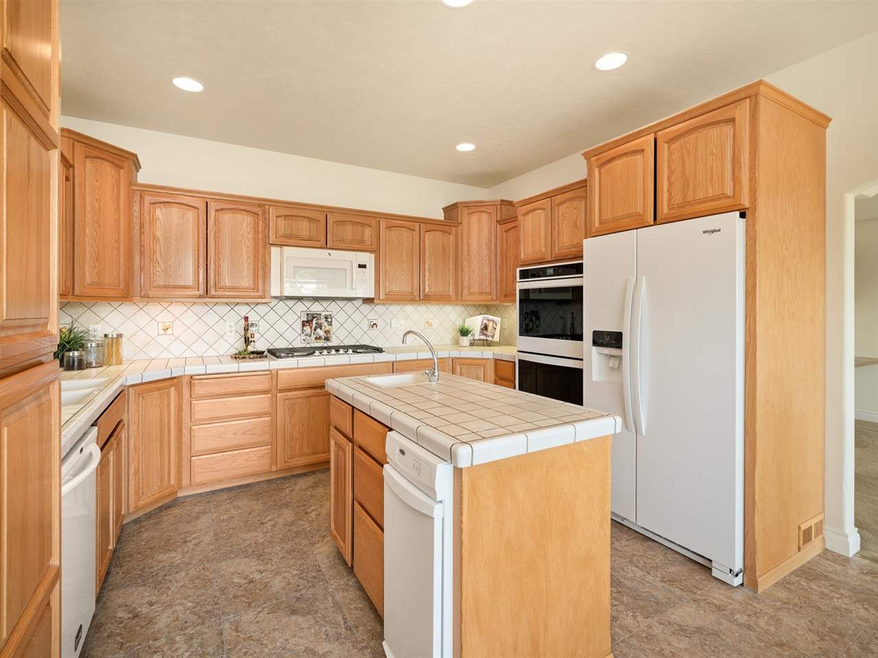 4015 East Jamieson Road Spokane, WA 99223 - Photo 5 of 20