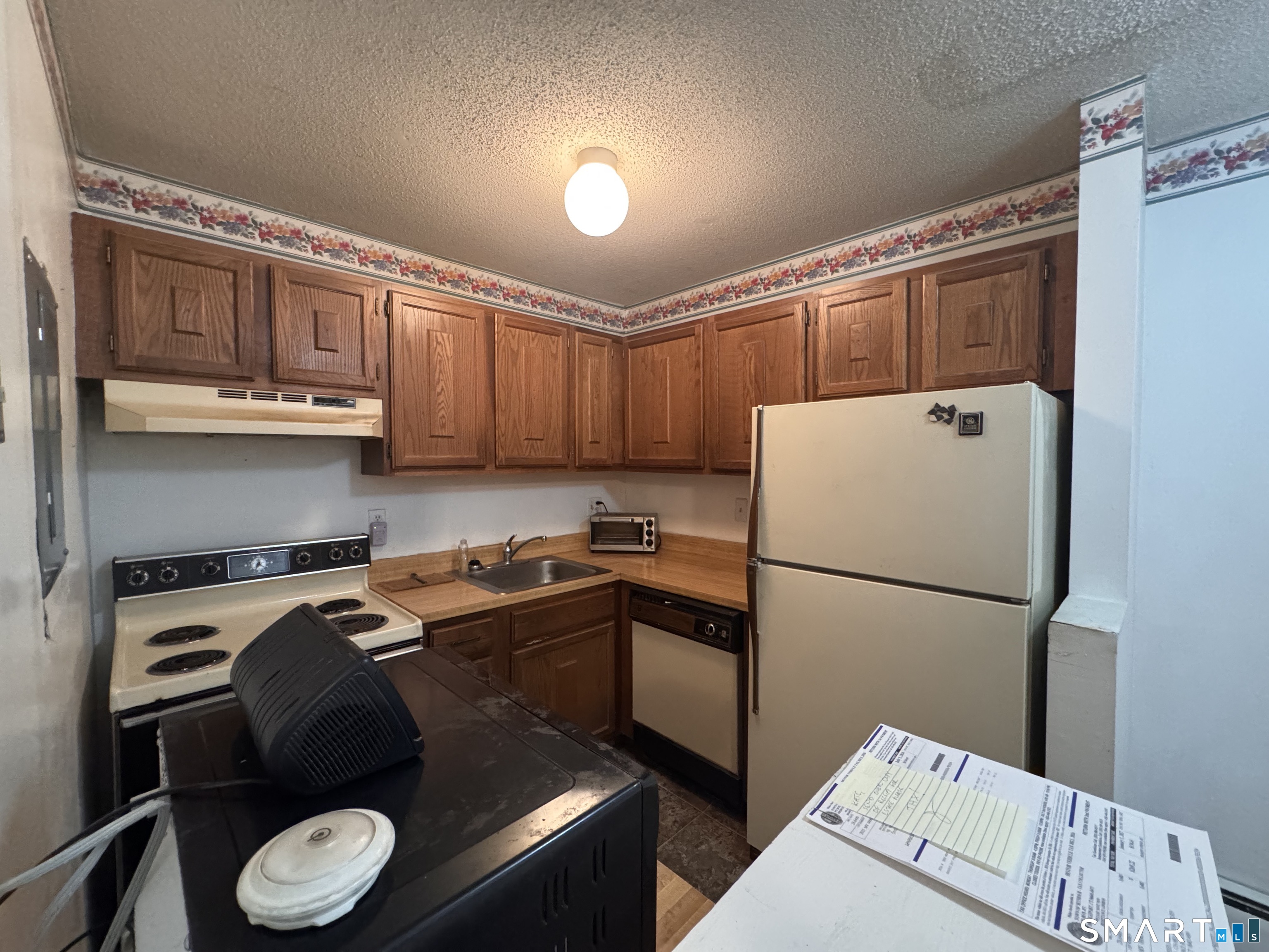 114 Balance Rock Road, Unit 10 Seymour, CT 06483 - Photo 2 of 12