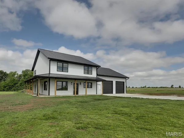 $425,000 | 10755 Ssr-h, Hannibal, MO 63401