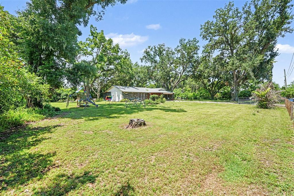 534 Leverett Road Seffner, FL 33584 - Photo 31 of 33