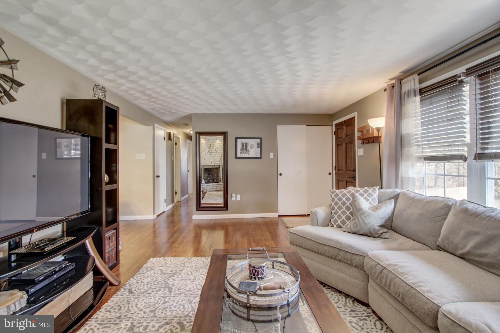 2770 Clearview Road York, PA 17406 - Photo 4 of 25 Gallery Image 4