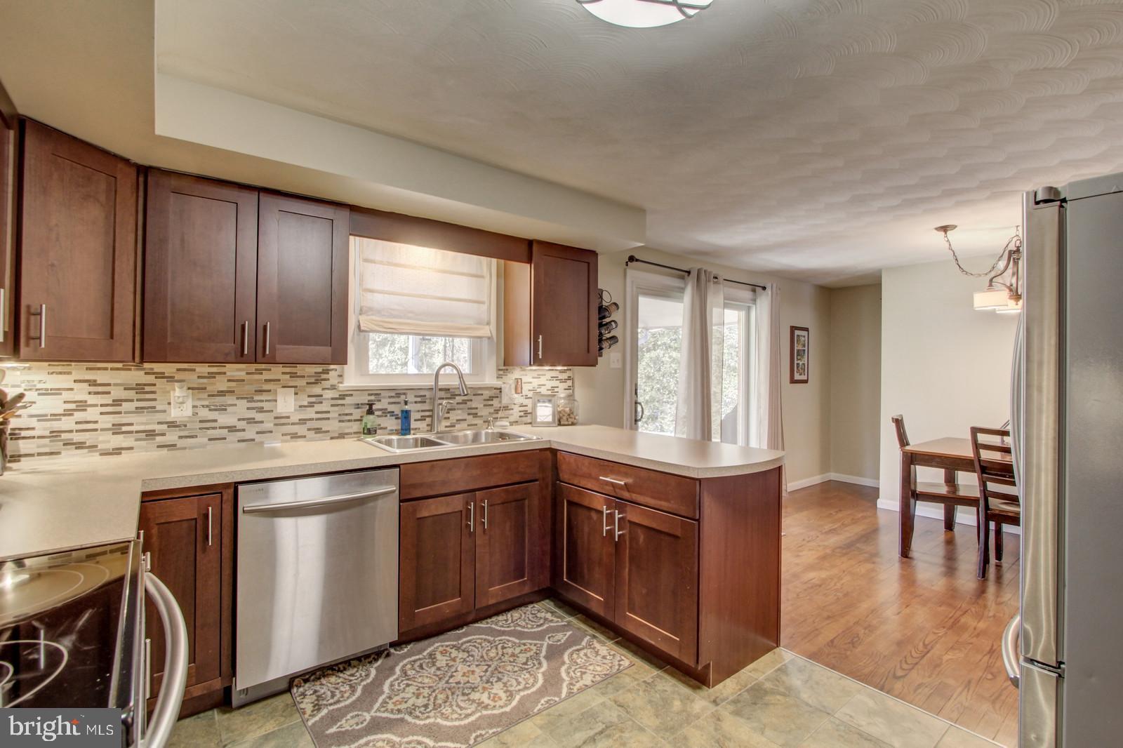 2770 Clearview Road York, PA 17406 - Photo 8 of 25 Gallery Image 8