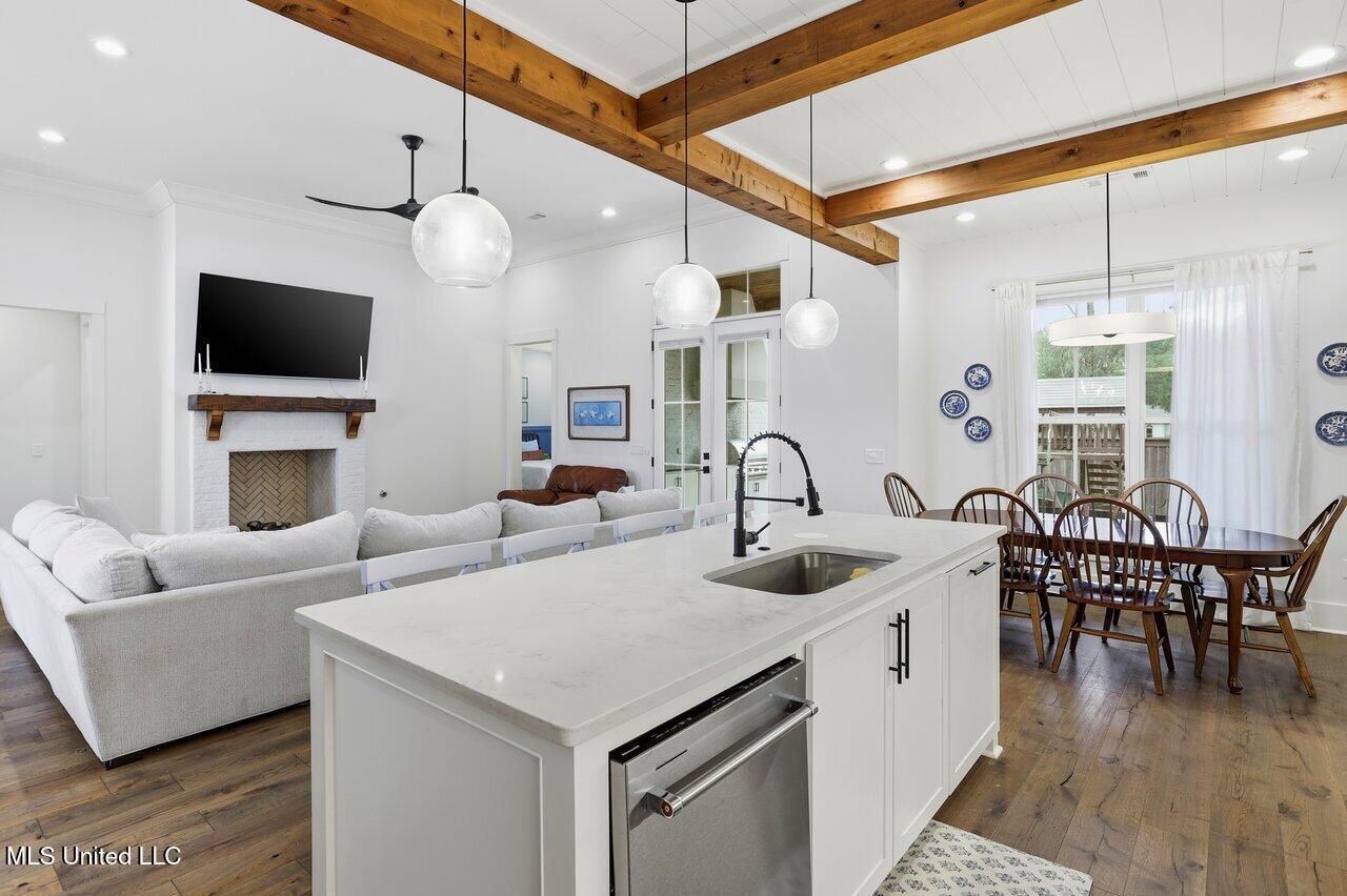 246 Arbor Trail Brandon, MS 39047 - Photo 13 of 40 246 Arbor Trail Home Tours MS 13