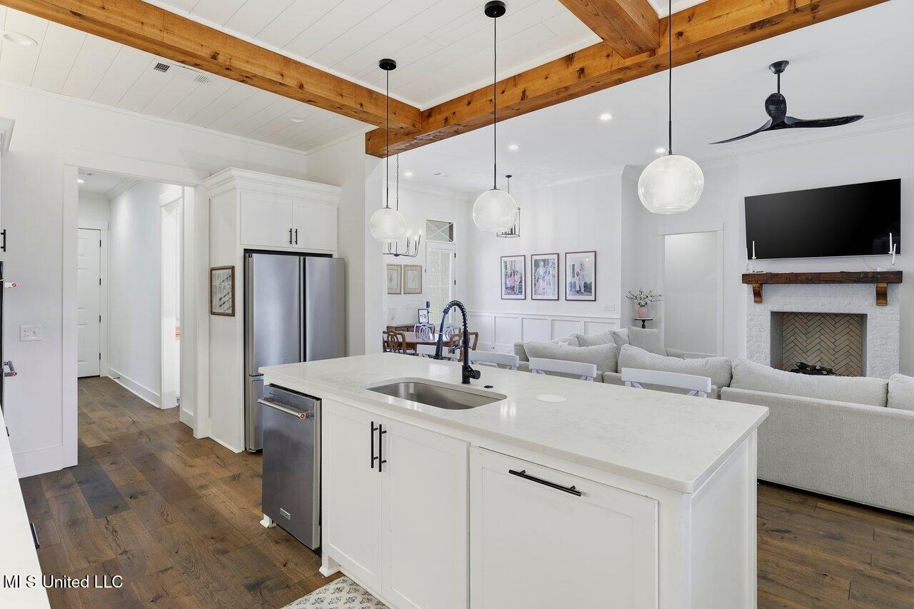 246 Arbor Trail Brandon, MS 39047 - Photo 14 of 40 246 Arbor Trail Home Tours MS 14