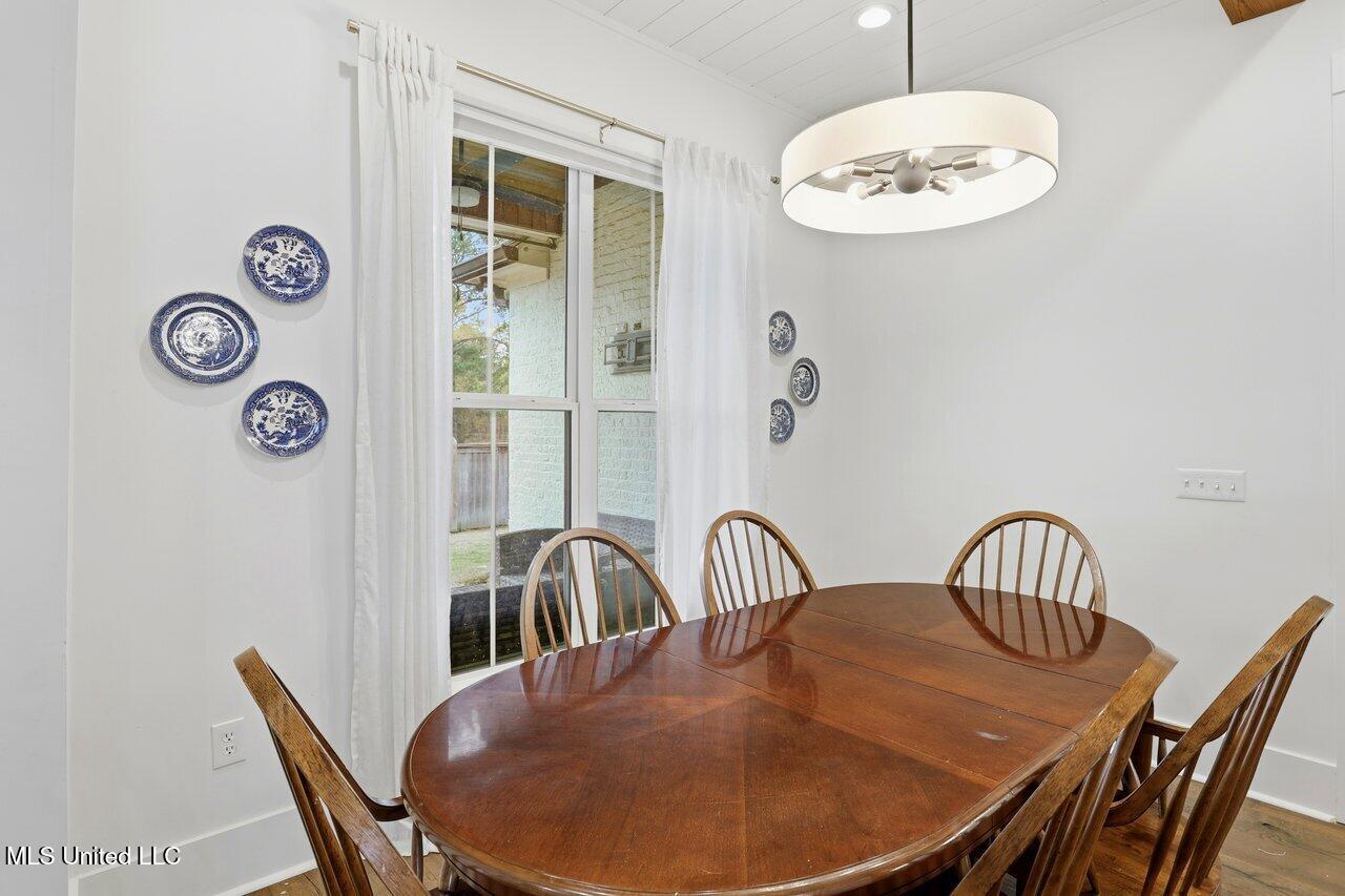 246 Arbor Trail Brandon, MS 39047 - Photo 15 of 40 246 Arbor Trail Home Tours MS 15