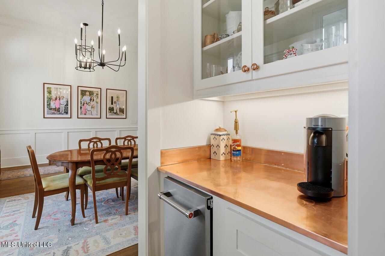 246 Arbor Trail Brandon, MS 39047 - Photo 17 of 40 246 Arbor Trail Home Tours MS 17