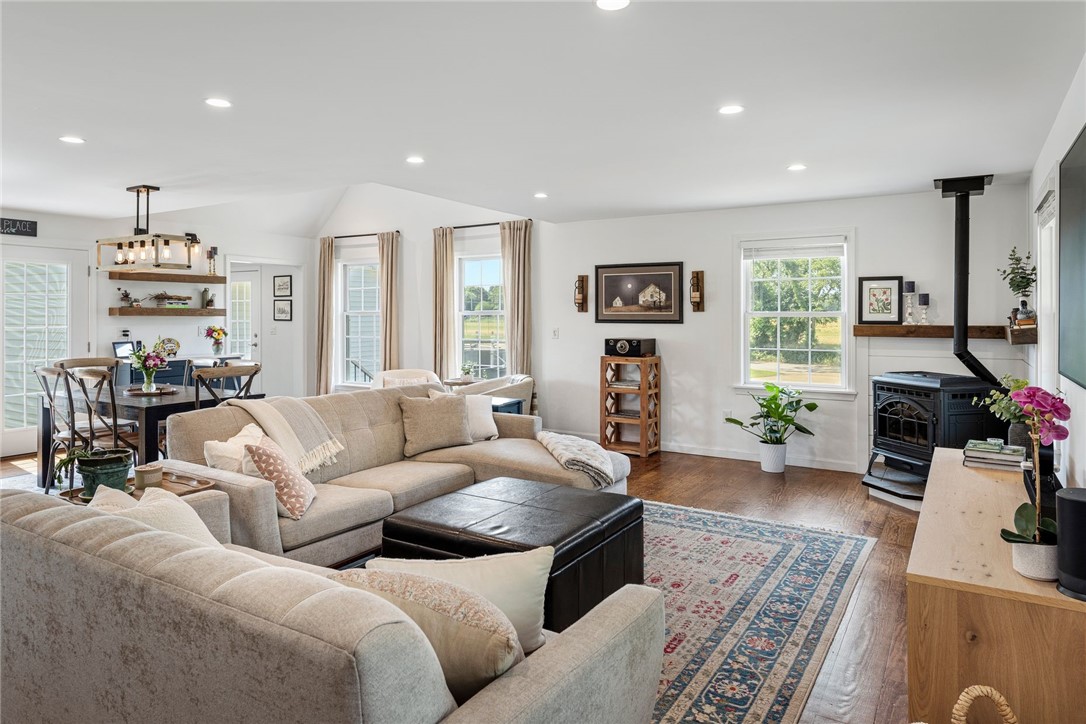 98 George Street Barrington, RI 02806 - Photo 17 of 47