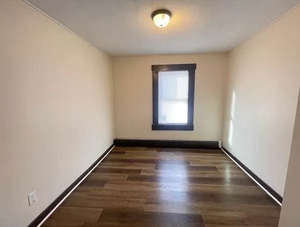 $2,000 | 27 Wilcox Street, Unit 2R, Springfield, MA 01105