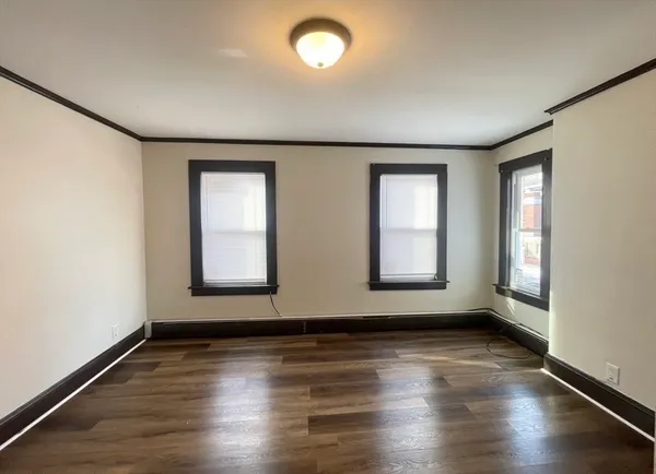 $2,000 | 27 Wilcox Street, Unit 2R, Springfield, MA 01105