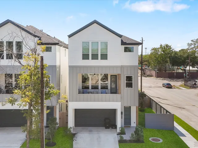 $427,500 | 4829 Broom Street, Houston, TX 77092