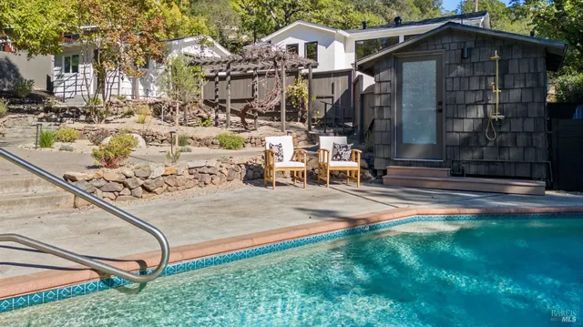 $1,399,000 | 17285 Hillcrest Avenue, Sonoma, CA 95476