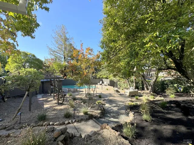 $1,399,000 | 17285 Hillcrest Avenue, Sonoma, CA 95476