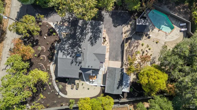 $1,399,000 | 17285 Hillcrest Avenue, Sonoma, CA 95476