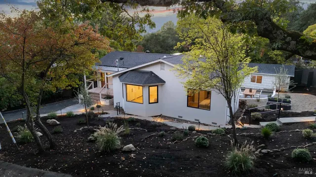 $1,399,000 | 17285 Hillcrest Avenue, Sonoma, CA 95476